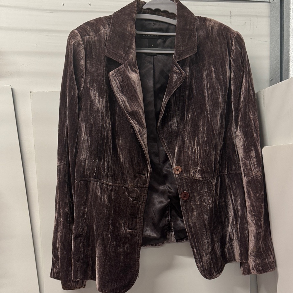 Lane Bryant Velvet Style Brown Women's Blazer Size 18. 24” pit-to-pit. 25” Long.